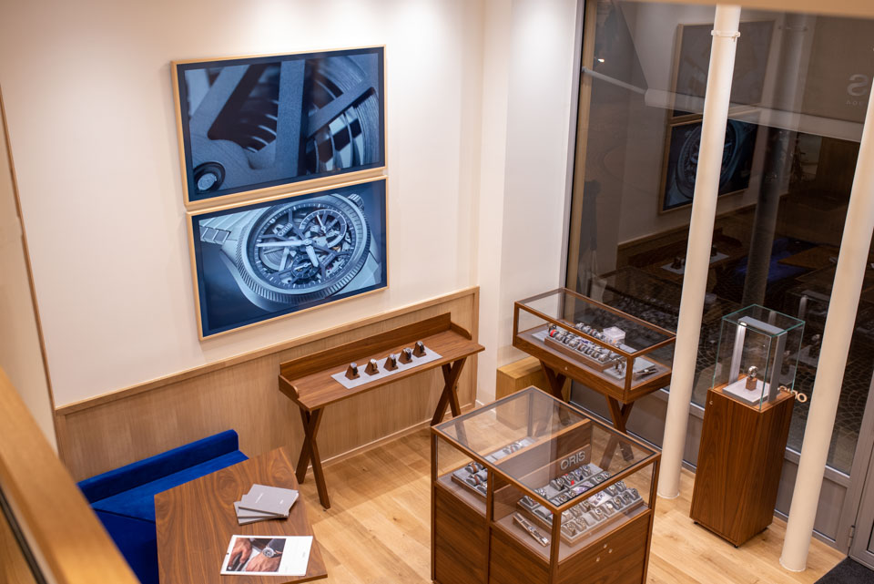Boutique-Oris-Paris-2
